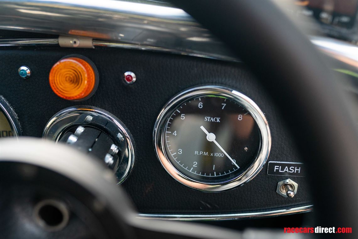austin-healey-3000-fia-race-car