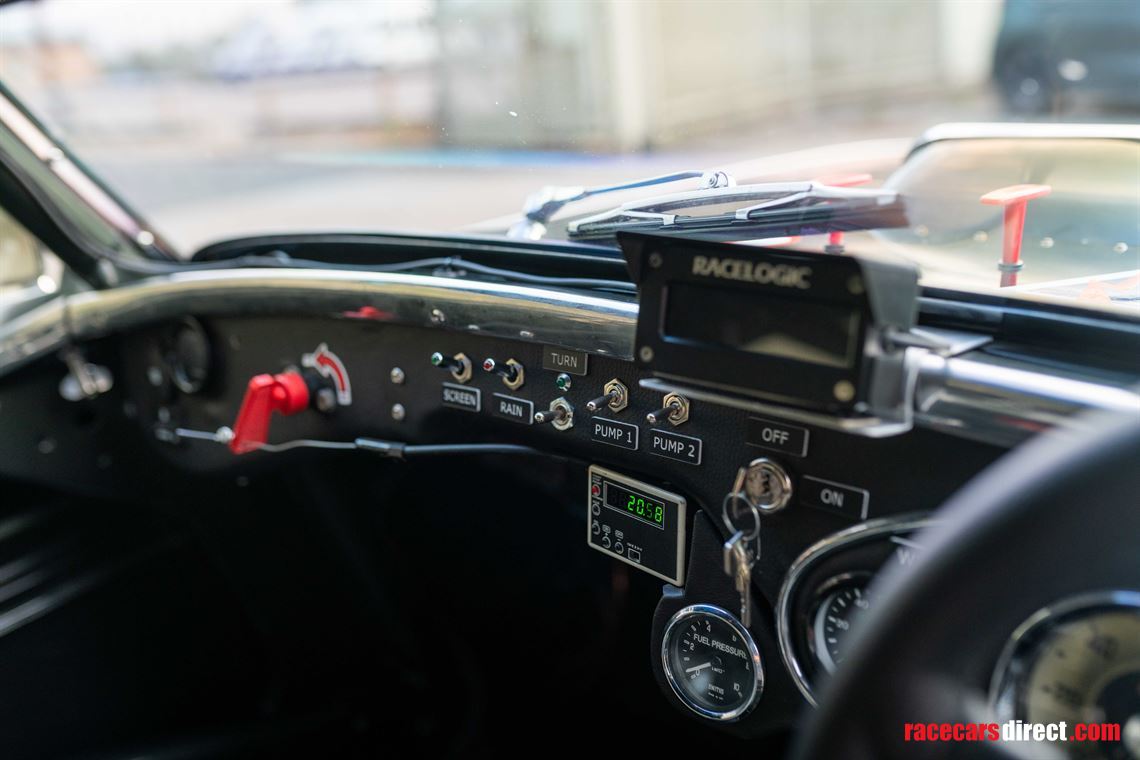 austin-healey-3000-fia-race-car