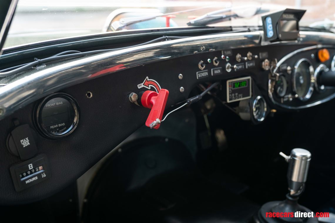 austin-healey-3000-fia-race-car