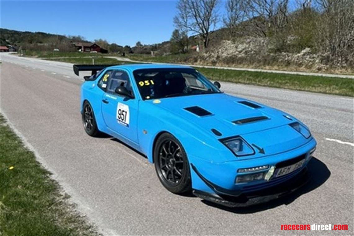 porsche-944-turbo-951