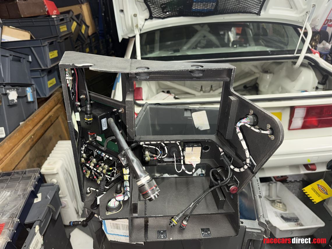 dome-lmp2-switch-panel