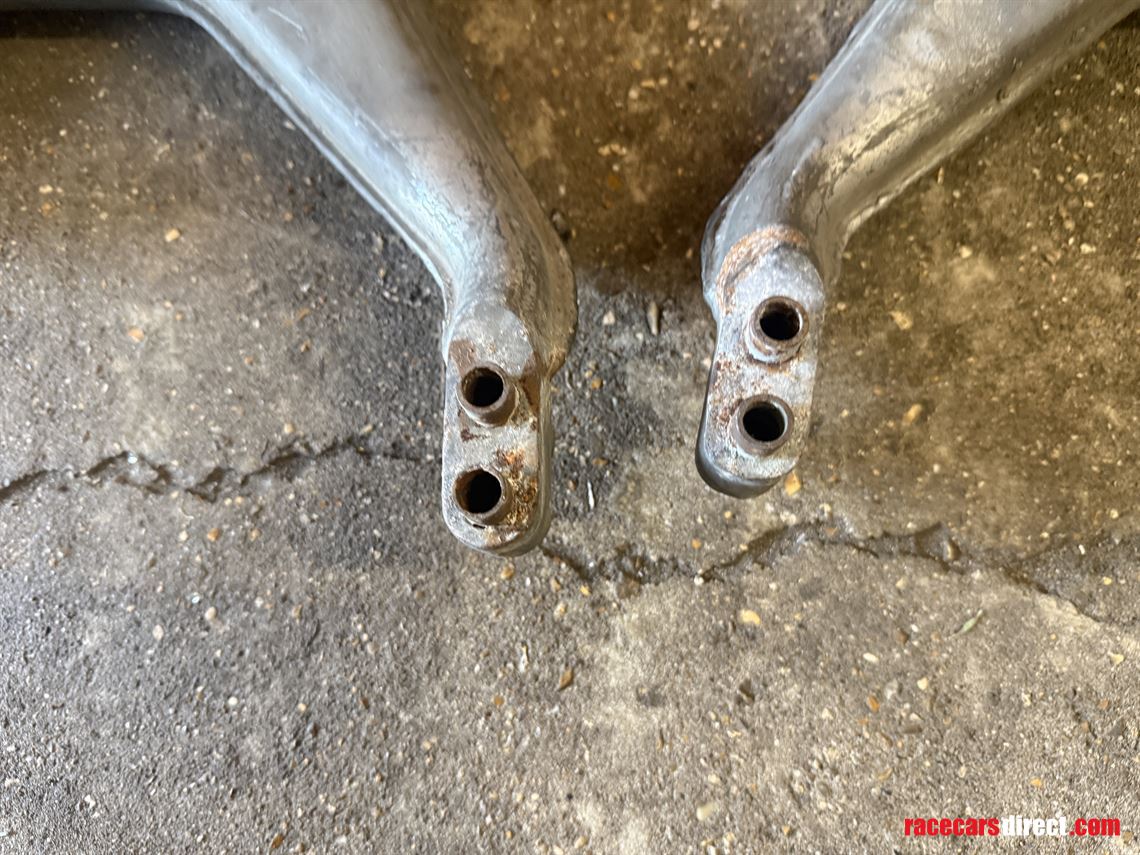rouse-rs500-rear-axle-ap-cp3720-calipers