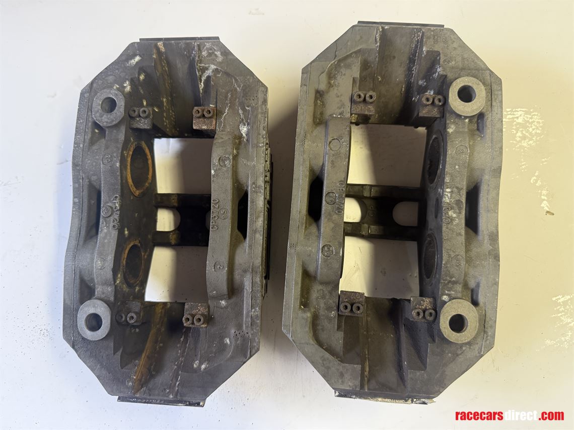 rouse-rs500-rear-axle-ap-cp3720-calipers
