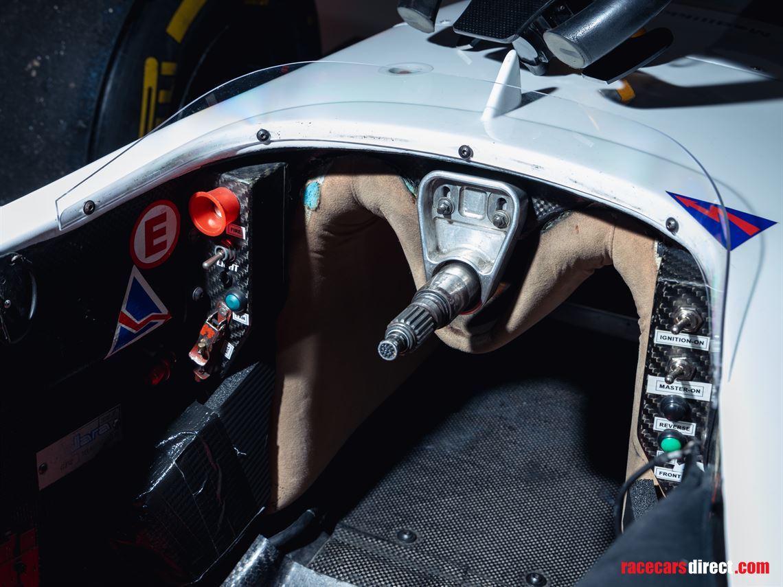 gp2-dallara-mecachrome-v8-full-running-car