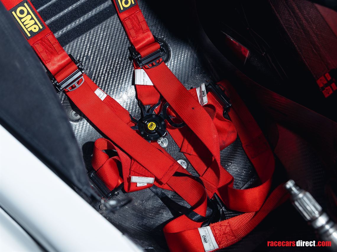 gp2-dallara-mecachrome-v8-full-running-car