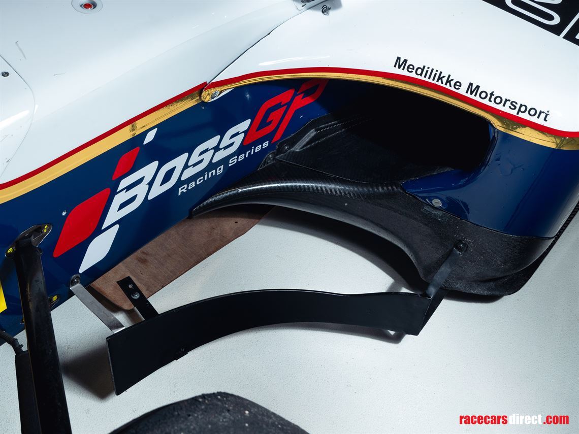 gp2-dallara-mecachrome-v8-full-running-car