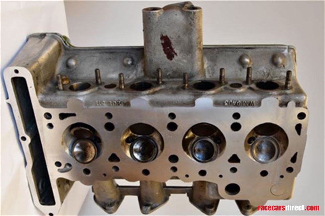 lotus-twincam-cylinderhead