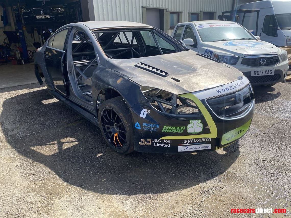 ex-btcc-vauxhall