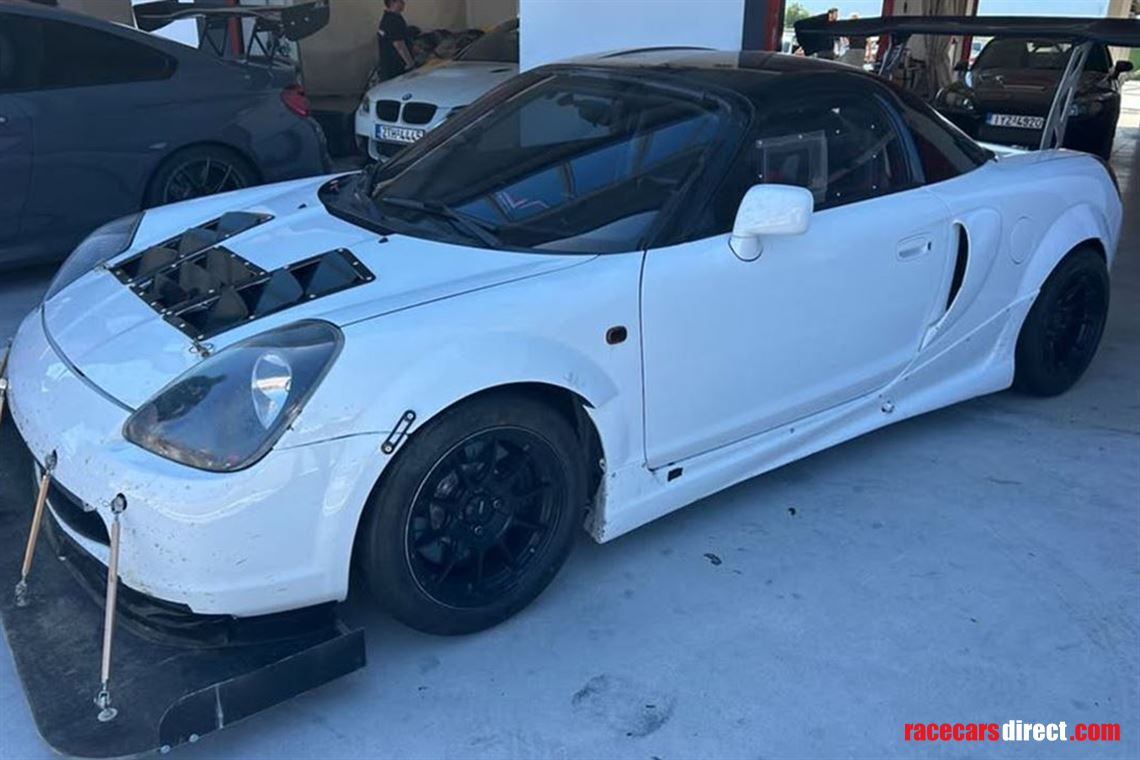 2002-toyota-mr2-race-car