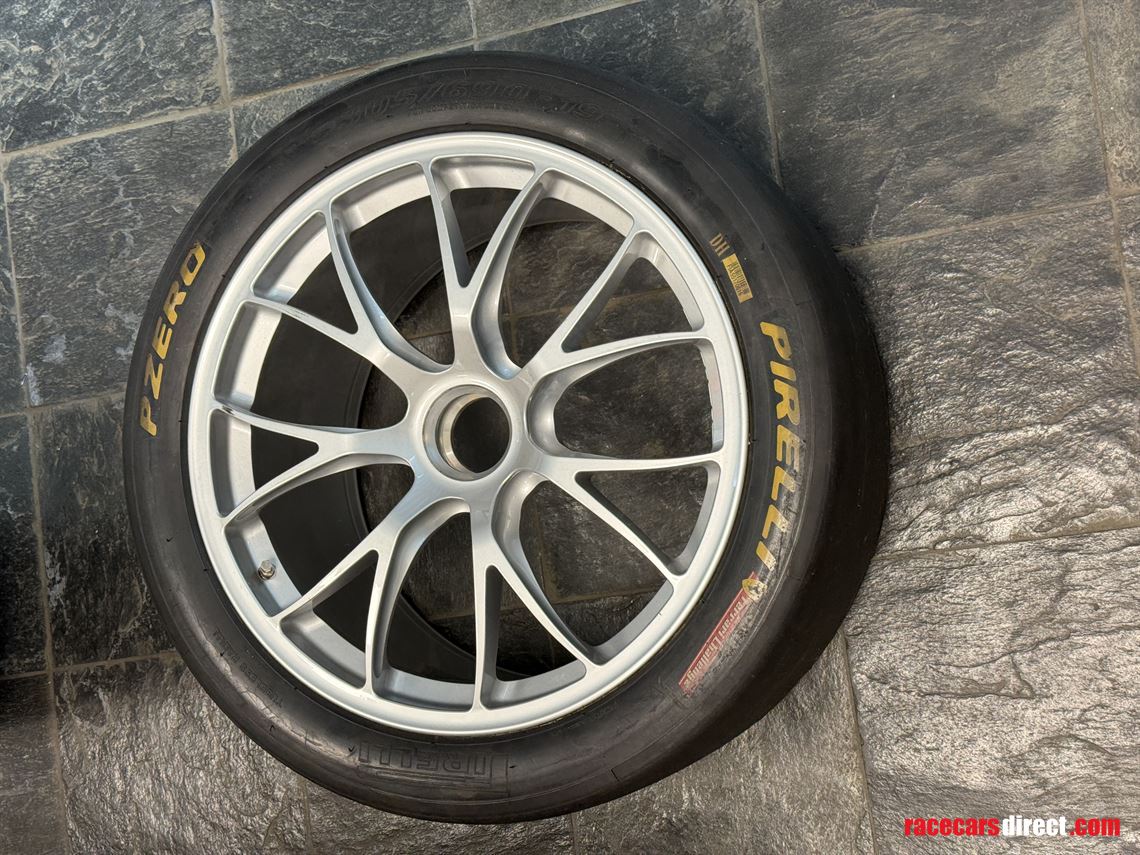 ferrari-458-challenge-wheels-and-pirelli-dh-s