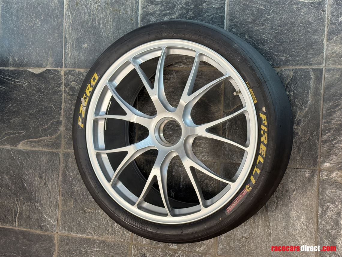 ferrari-458-challenge-wheels-and-pirelli-dh-s
