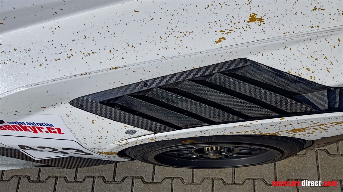 lamborghini-huracan-super-trofeo-evo2