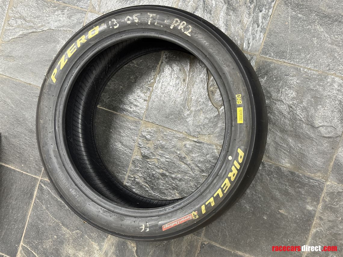 pirelli-dhb-ferrari-488-challenge-slick-tyres