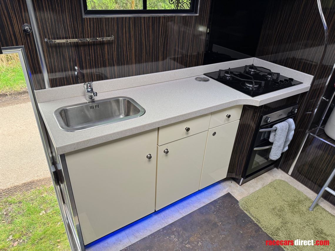 mercedes-atego-6-berth-75-tonne-motorhome
