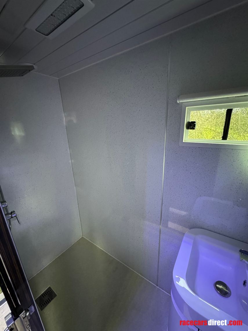 mercedes-atego-6-berth-75-tonne-motorhome