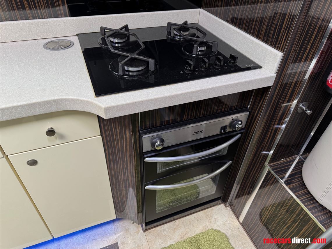 mercedes-atego-6-berth-75-tonne-motorhome