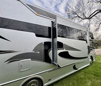 mercedes-atego-6-berth-75-tonne-motorhome