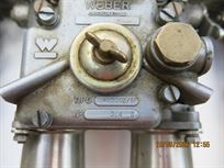 jaguar-etype-triple-weber-dco-48-on-manifold