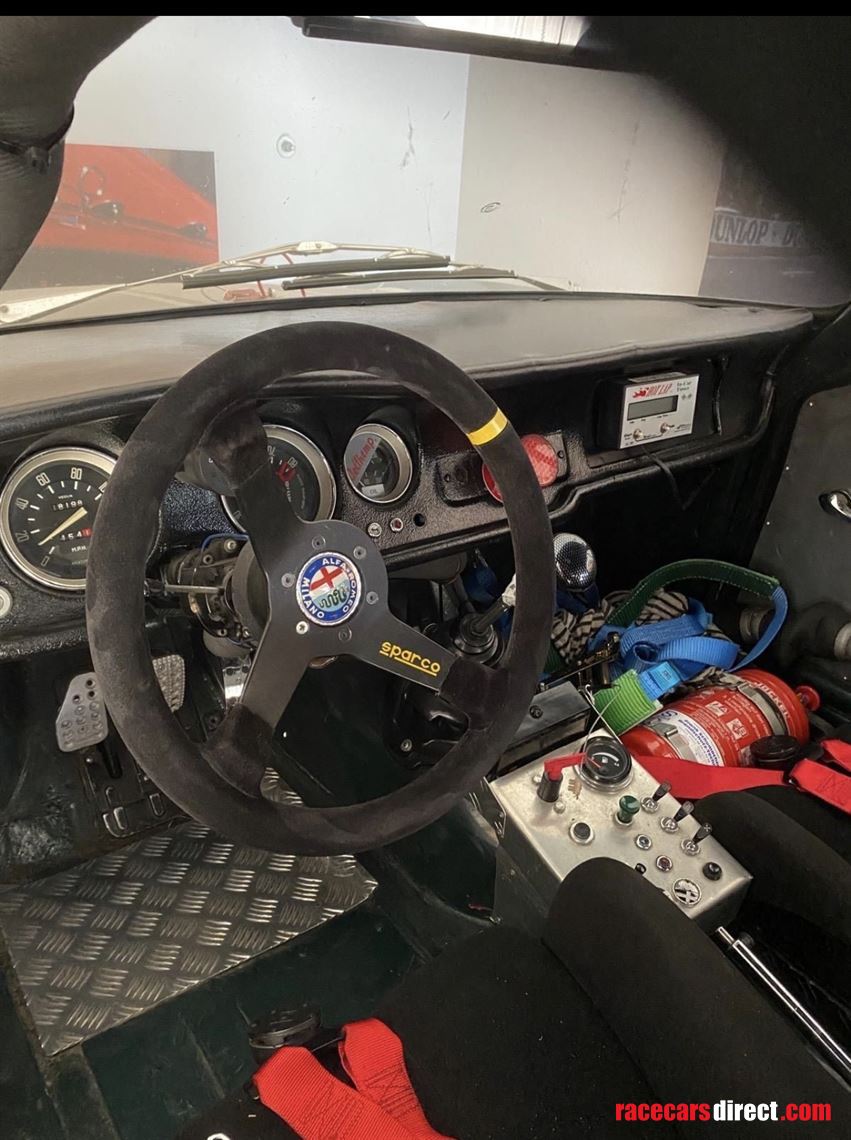 1965-alfa-romeo-giulia-sprint-gt-historic-rac