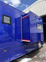 2-car-race-transporter-with-large-living-area
