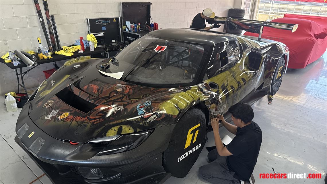 2025-ferrari-296-gt3