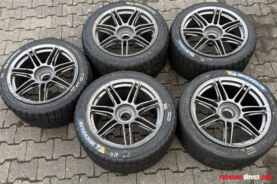 ferrari-296-challenge-wheels-810859-810860