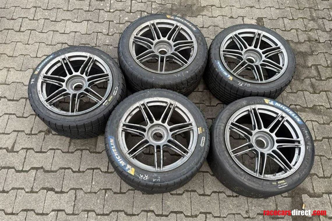 ferrari-296-challenge-wheels-810859-810860