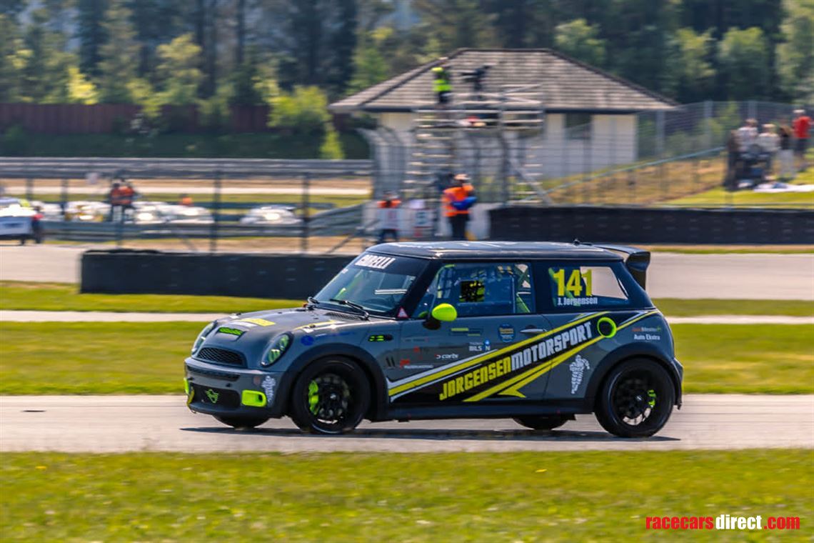 mini-cooper-jcw-s-r53-16