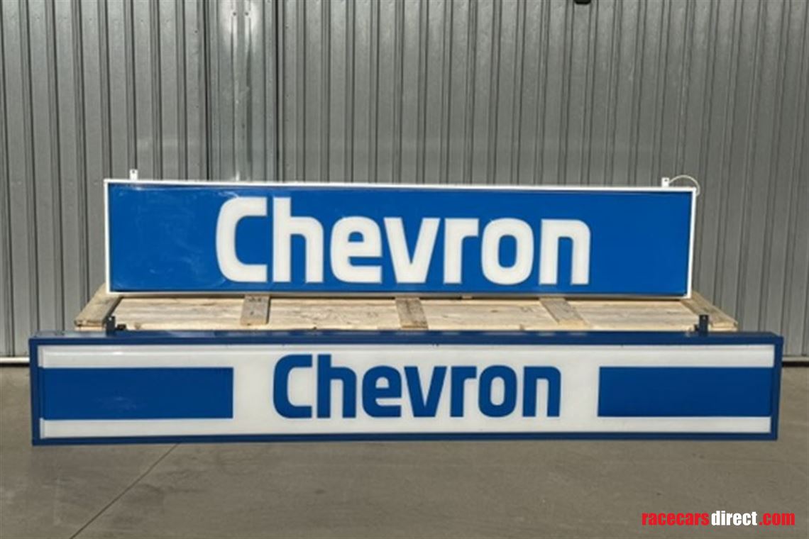 chevron-signs