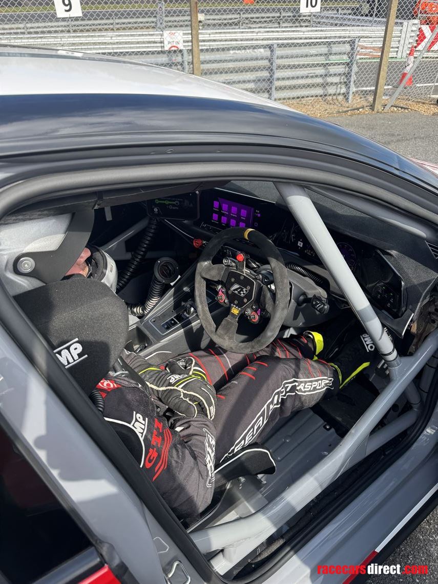golf-gti-clubsport-2021-endurance-car