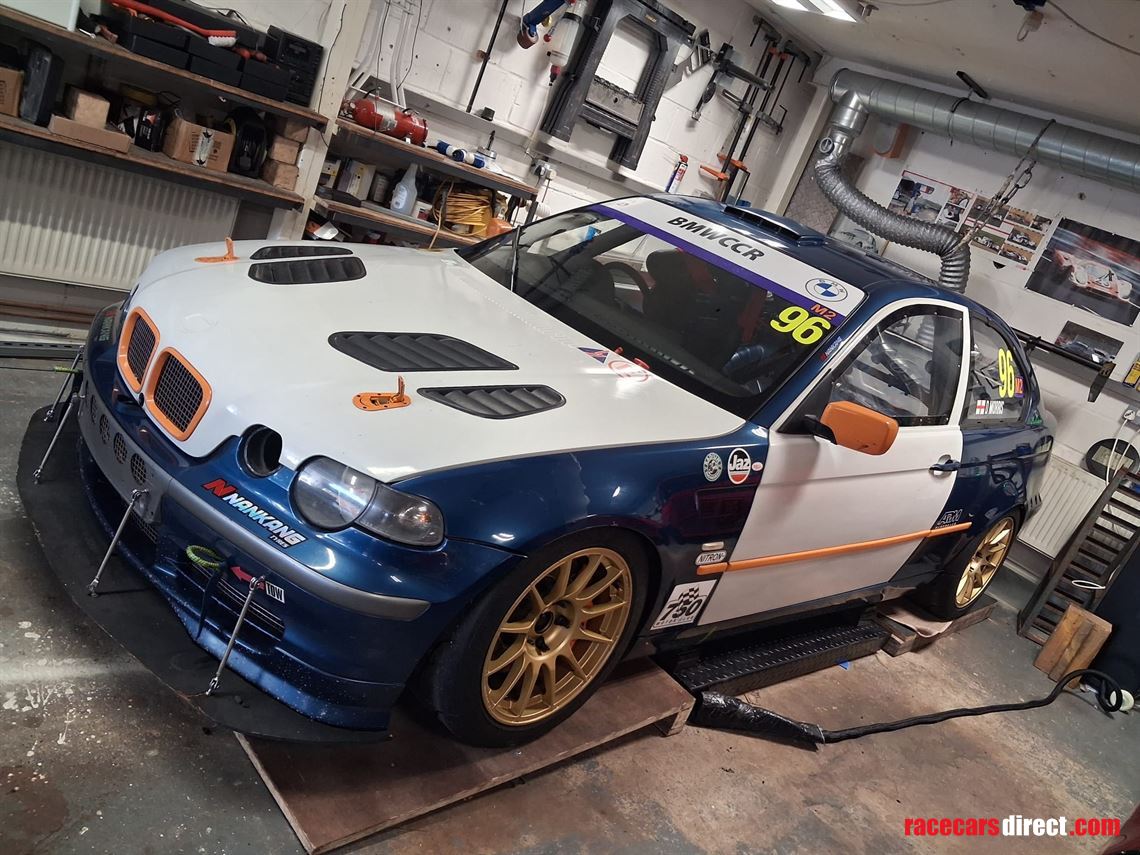 bmw-e46-compact-330i-race-car