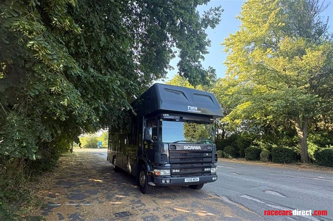 scania-rigid-17t-race-truck-motorhome