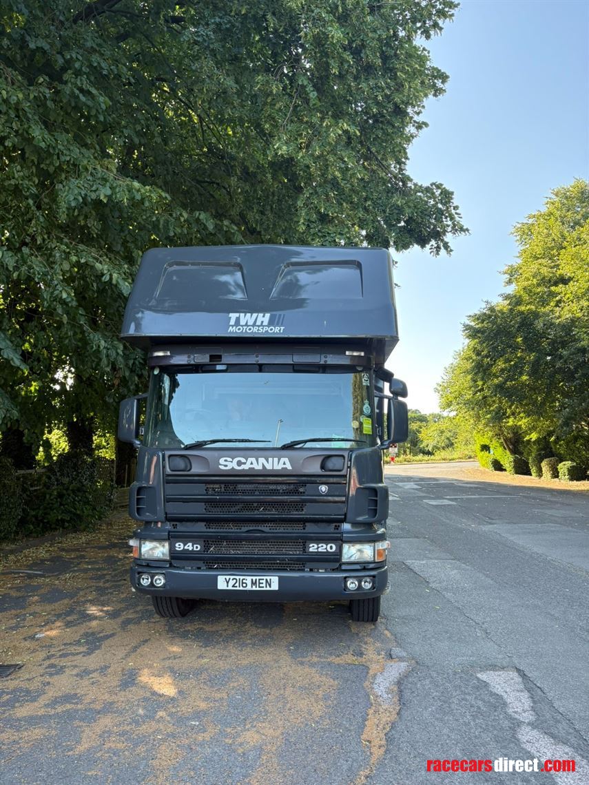 scania-rigid-17t-race-truck-motorhome