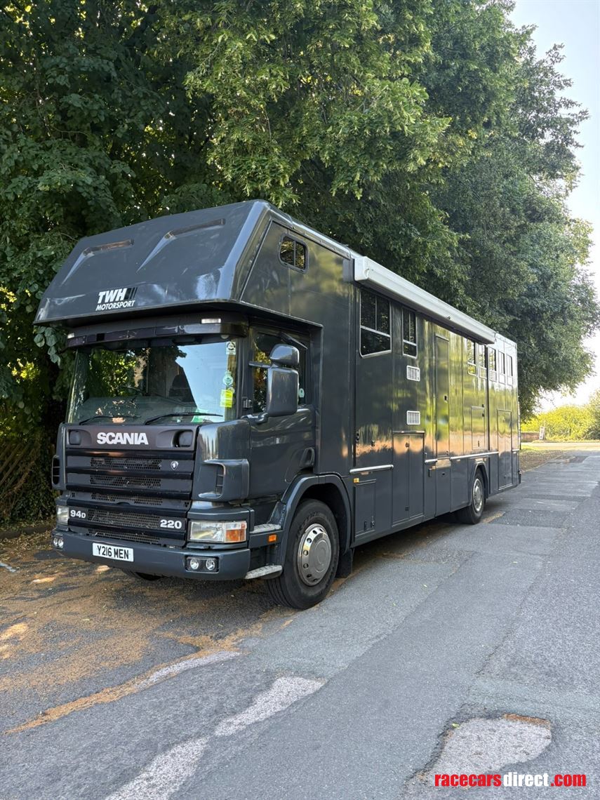 scania-rigid-17t-race-truck-motorhome