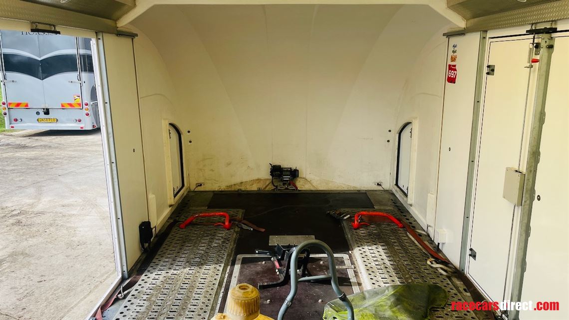 brian-james-race-transporter-6
