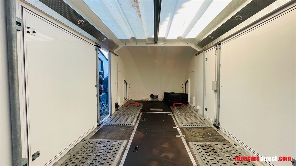 brian-james-race-transporter-6
