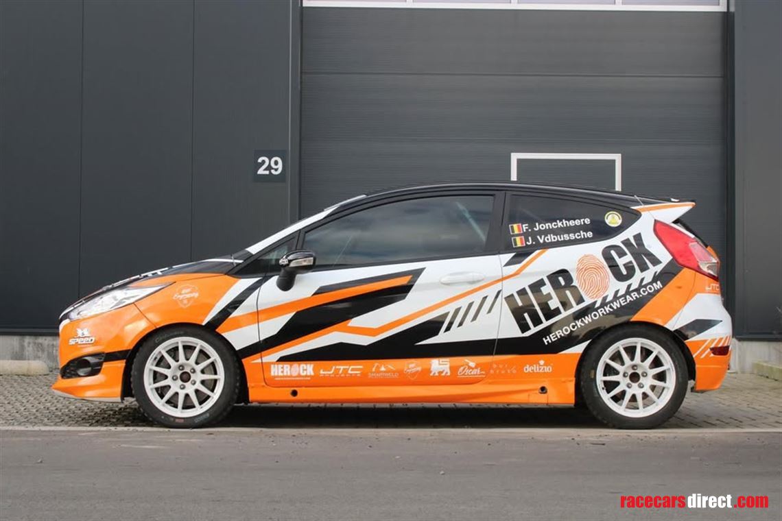 ford-fiesta-rally-r2t