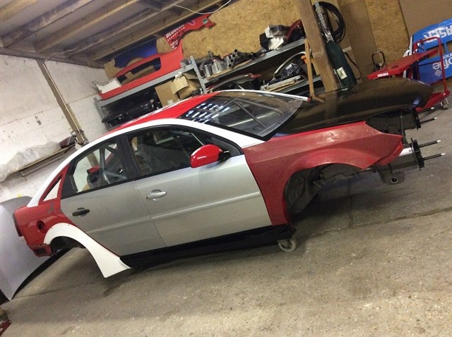 btcc-888-vauxhall-vectra-chassis-no-18-parts