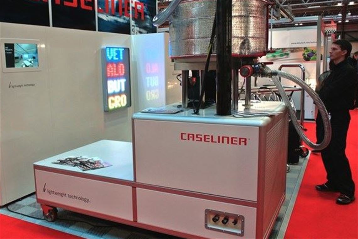 Racecarsdirect.com - Caseliner Fuel Rig