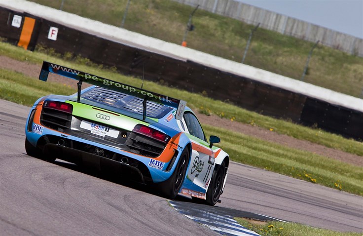stunning-low-hours-audi-r8-lms-gt3