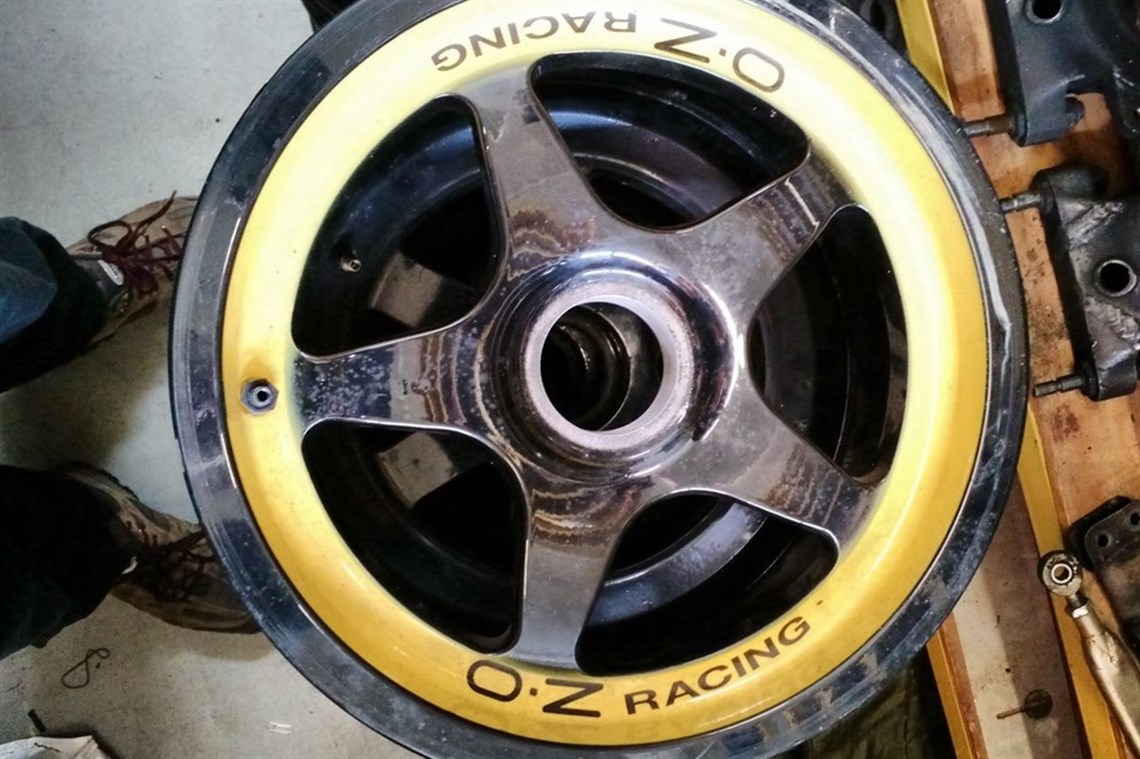 original-tecnomagnesium-or-oz-wheels-for-a-hi