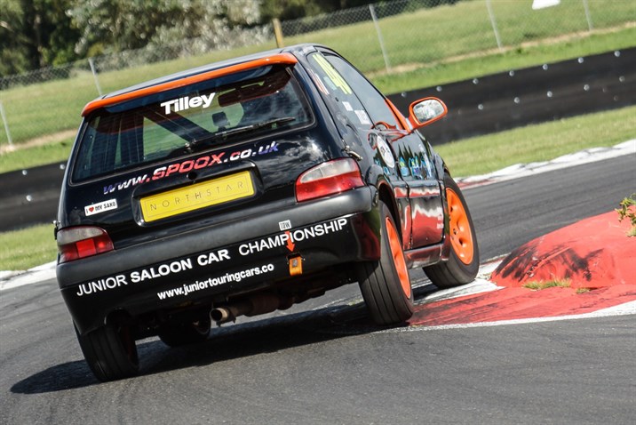 junior-saloon-car-citroen-saxo