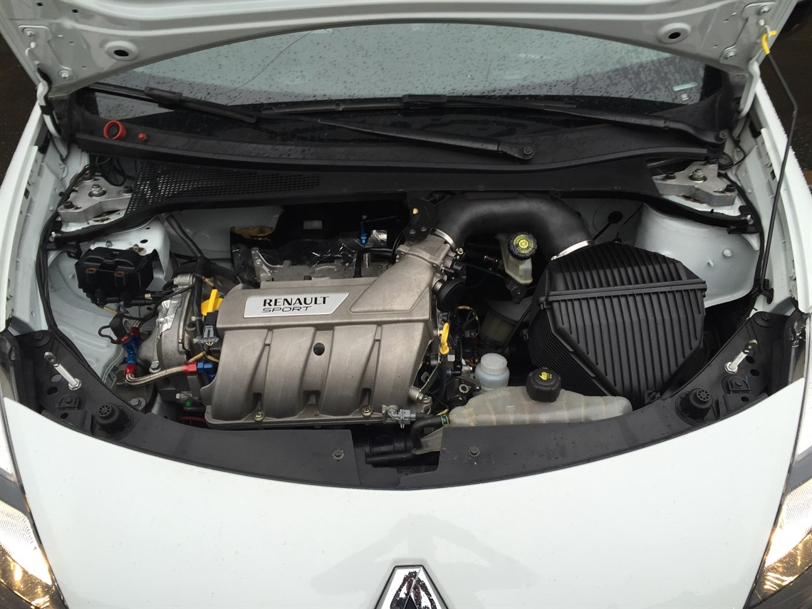 renault-clio-cup-x-85-race-car