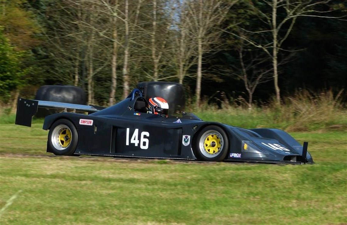 mallock-mk32b-sports-racing-car