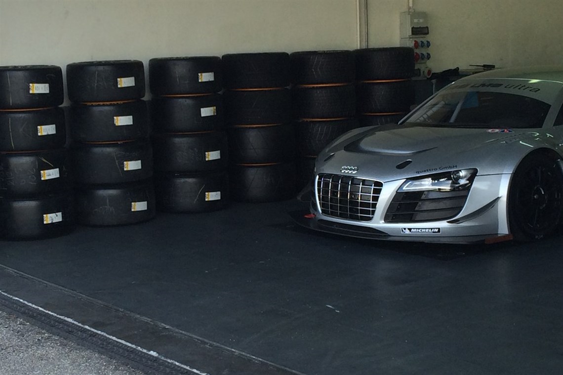 audi-r8-lms-ultra-only-trackdays