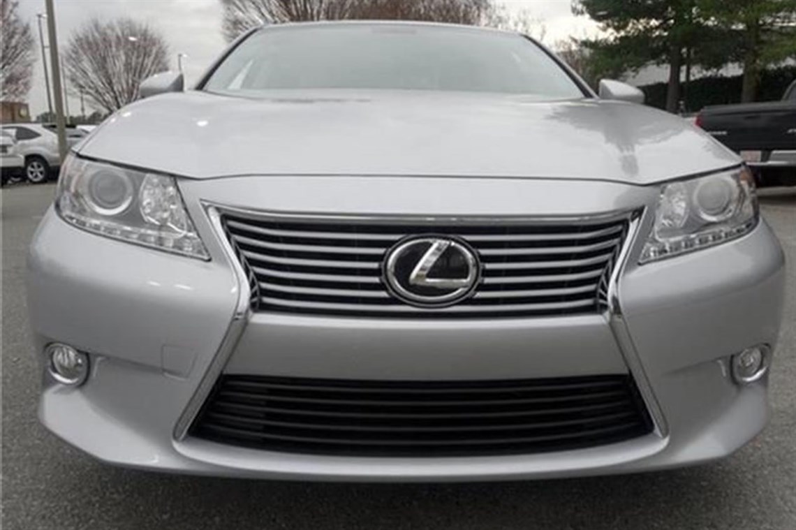2013-lexus-es-350-base-8800usd