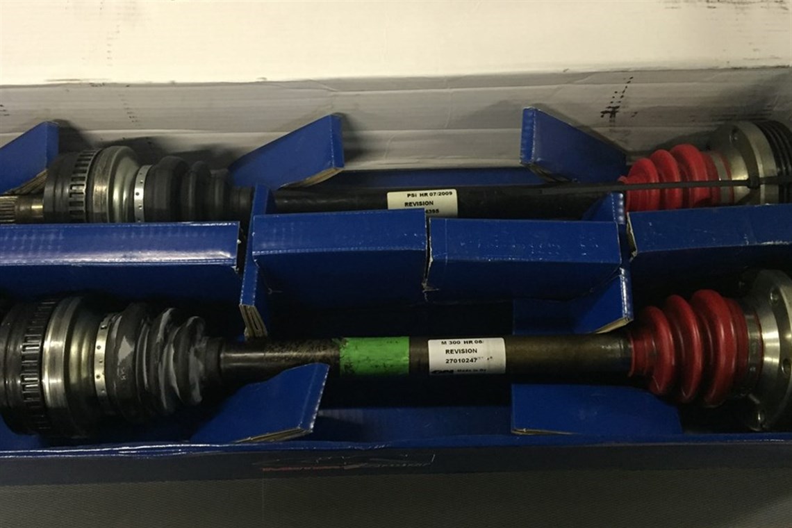 porsche-motorsport-rsr-gt2-993-driveshafts