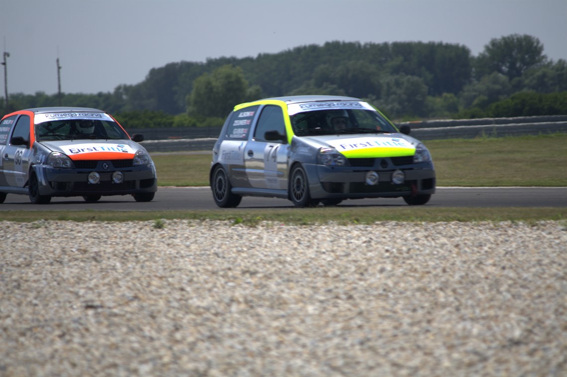 2-x-renault-clio-cup-cars-for-sale-as-set-or