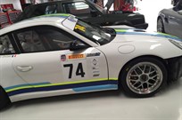 damaged-porsche-997-cup