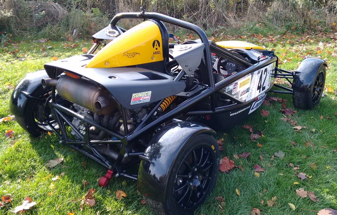 ariel-atom-cup-roadrace-car